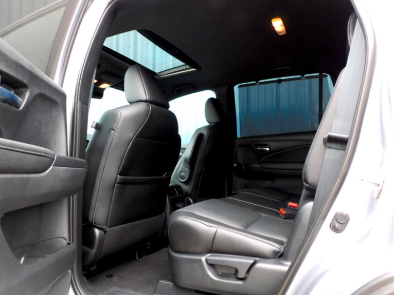 Used 2020 Honda Passport EX-L AWD Used 2020 Honda Passport EX-L AWD for sale  at Metro West Motorcars LLC in Shrewsbury MA 15