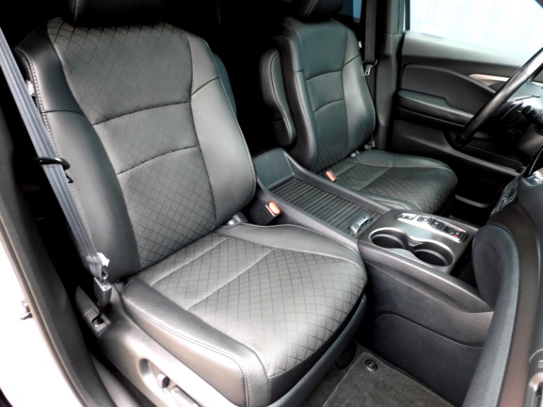 Used 2020 Honda Passport EX-L AWD Used 2020 Honda Passport EX-L AWD for sale  at Metro West Motorcars LLC in Shrewsbury MA 19