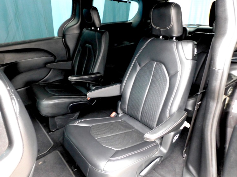 Used 2020 Chrysler Pacifica Touring L FWD Used 2020 Chrysler Pacifica Touring L FWD for sale  at Metro West Motorcars LLC in Shrewsbury MA 16