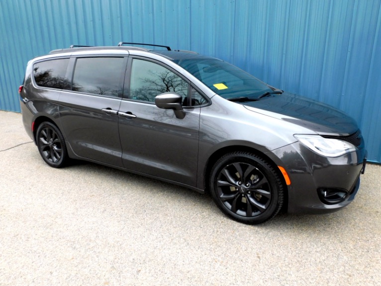 Used 2020 Chrysler Pacifica Touring L FWD Used 2020 Chrysler Pacifica Touring L FWD for sale  at Metro West Motorcars LLC in Shrewsbury MA 7