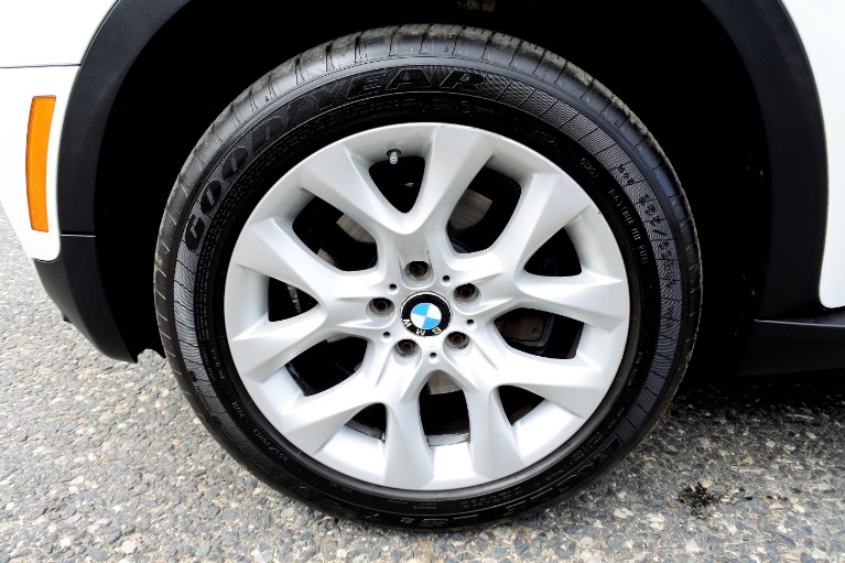 Used 2013 BMW X5 AWD 4dr xDrive35i Premium Used 2013 BMW X5 AWD 4dr xDrive35i Premium for sale at Metro West Motorcars LLC in Shrewsbury MA 21