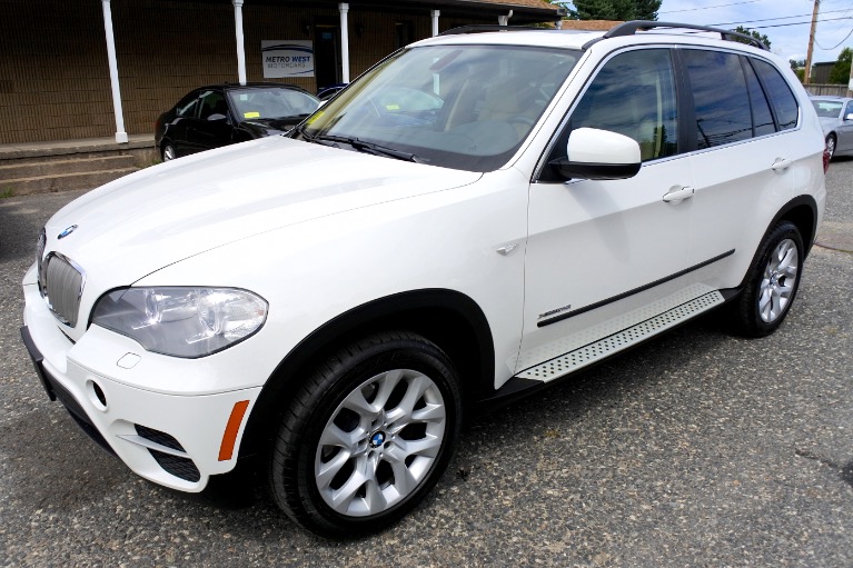 Used 2013 BMW X5 AWD 4dr xDrive35i Premium Used 2013 BMW X5 AWD 4dr xDrive35i Premium for sale at Metro West Motorcars LLC in Shrewsbury MA 1