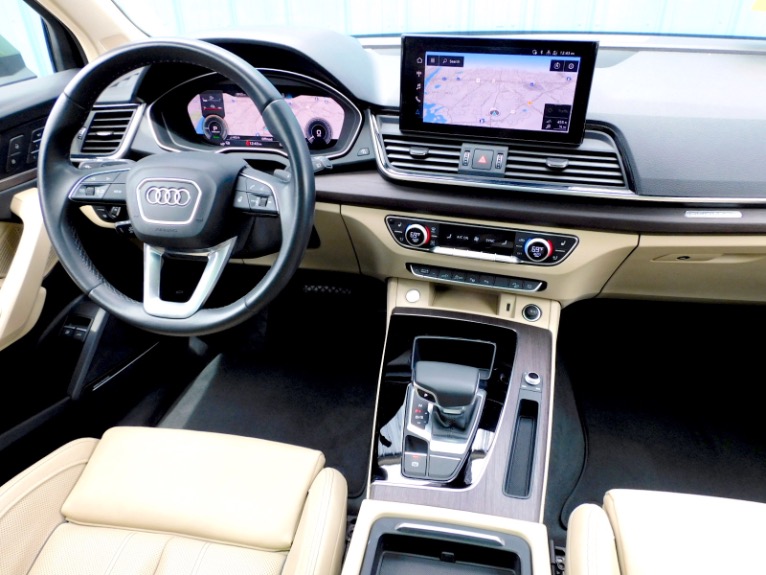 Used 2022 Audi Q5 S line Prestige 55 TFSI e quattro Used 2022 Audi Q5 S line Prestige 55 TFSI e quattro for sale  at Metro West Motorcars LLC in Shrewsbury MA 10