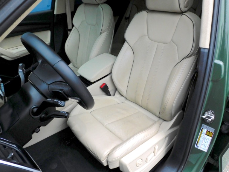 Used 2022 Audi Q5 S line Prestige 55 TFSI e quattro Used 2022 Audi Q5 S line Prestige 55 TFSI e quattro for sale  at Metro West Motorcars LLC in Shrewsbury MA 14