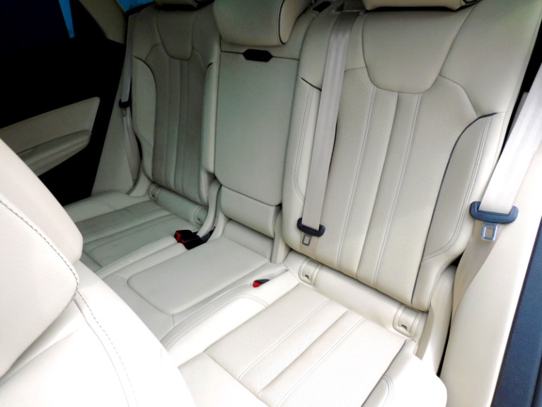 Used 2022 Audi Q5 S line Prestige 55 TFSI e quattro Used 2022 Audi Q5 S line Prestige 55 TFSI e quattro for sale  at Metro West Motorcars LLC in Shrewsbury MA 16