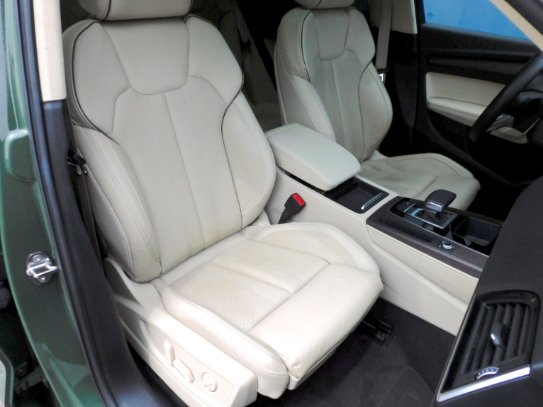 Used 2022 Audi Q5 S line Prestige 55 TFSI e quattro Used 2022 Audi Q5 S line Prestige 55 TFSI e quattro for sale  at Metro West Motorcars LLC in Shrewsbury MA 19