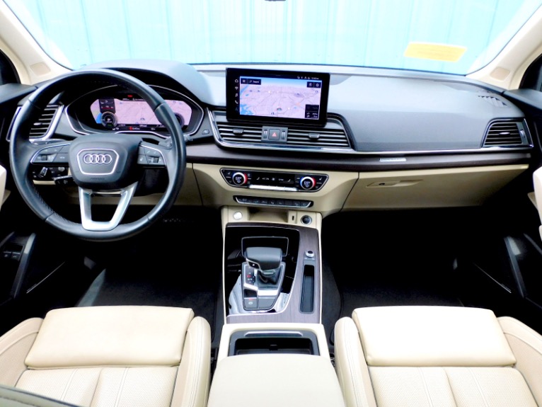 Used 2022 Audi Q5 S line Prestige 55 TFSI e quattro Used 2022 Audi Q5 S line Prestige 55 TFSI e quattro for sale  at Metro West Motorcars LLC in Shrewsbury MA 9