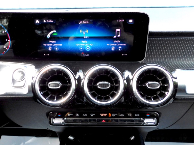 Used 2020 Mercedes-Benz Glb GLB 250 4MATIC SUV Used 2020 Mercedes-Benz Glb GLB 250 4MATIC SUV for sale  at Metro West Motorcars LLC in Shrewsbury MA 11