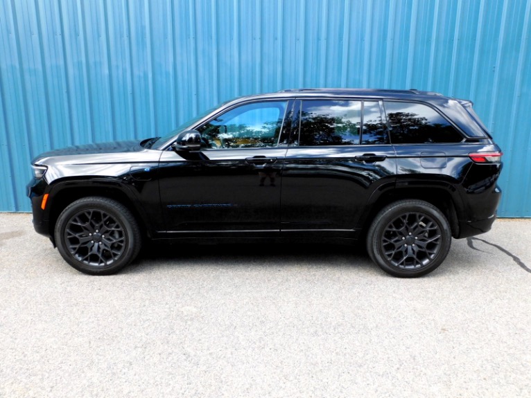 Used 2023 Jeep Grand Cherokee 4xe Summit Reserve 4x4 Used 2023 Jeep Grand Cherokee 4xe Summit Reserve 4x4 for sale  at Metro West Motorcars LLC in Shrewsbury MA 2