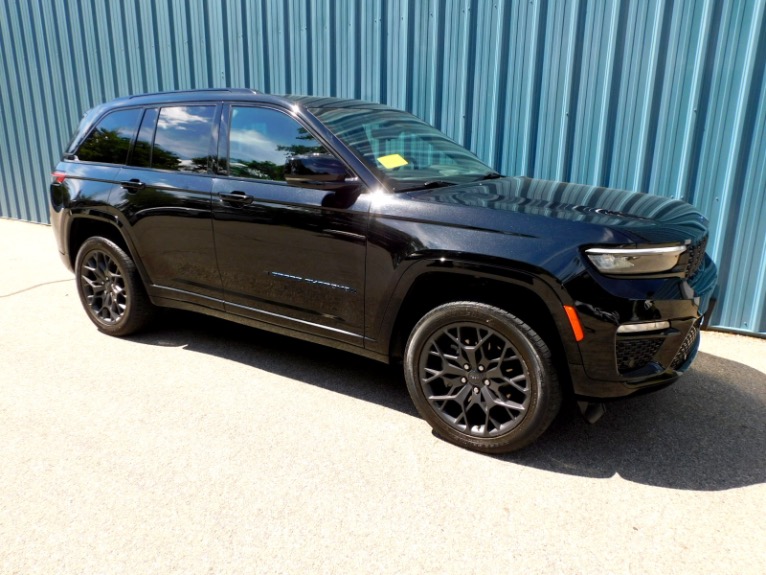 Used 2023 Jeep Grand Cherokee 4xe Summit Reserve 4x4 Used 2023 Jeep Grand Cherokee 4xe Summit Reserve 4x4 for sale  at Metro West Motorcars LLC in Shrewsbury MA 7