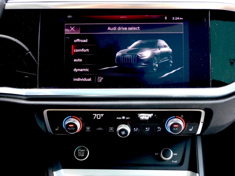 Used 2023 Audi Q3 S line Premium 45 TFSI quattro Used 2023 Audi Q3 S line Premium 45 TFSI quattro for sale  at Metro West Motorcars LLC in Shrewsbury MA 22