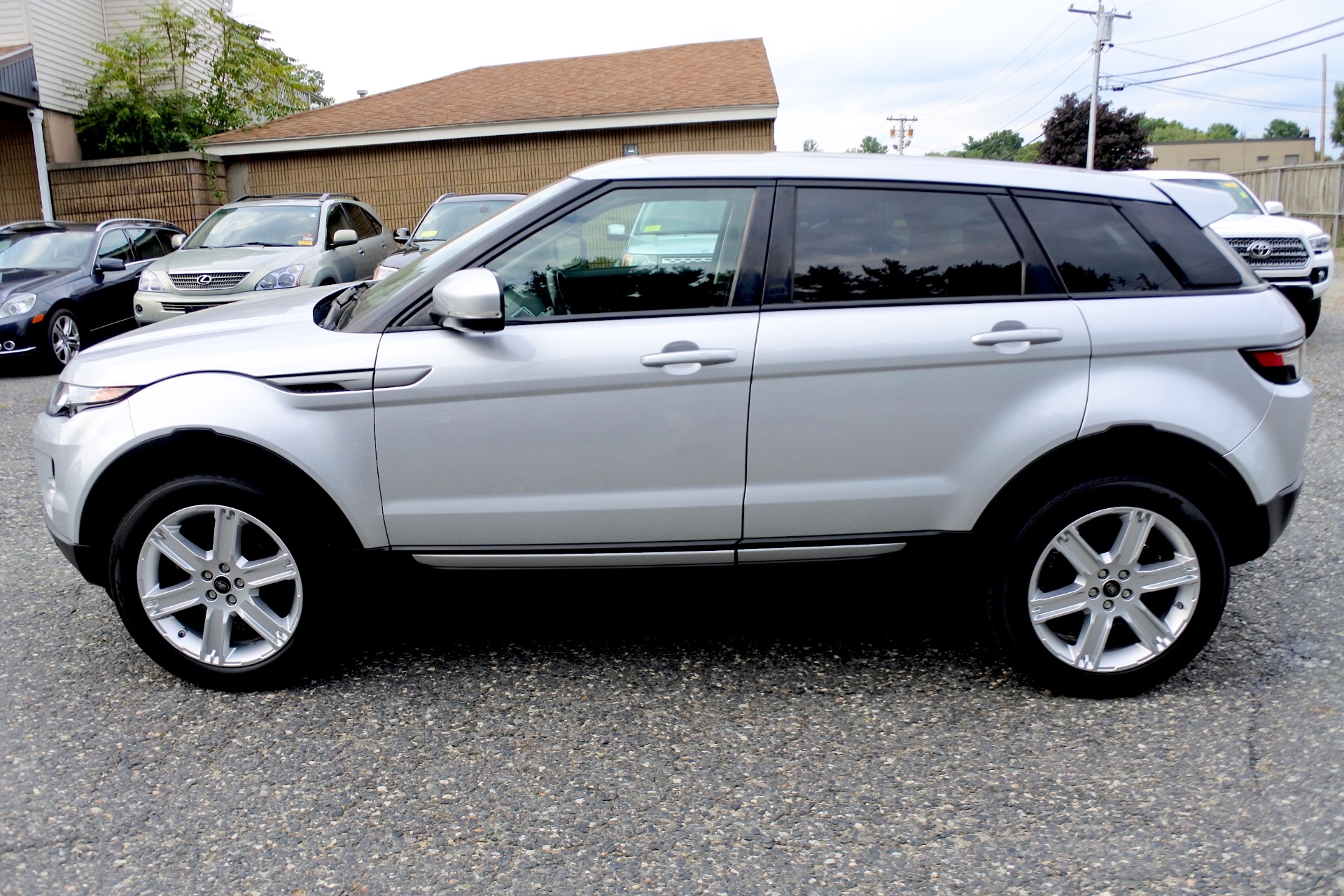 Evoque 2013 For Sale In Lebanon Used 2013 Land Rover Range Rover Evoque 5dr HB Pure Plus For Sale