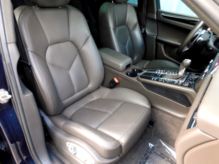 Used 2021 Porsche Macan S AWD Used 2021 Porsche Macan S AWD for sale  at Metro West Motorcars LLC in Shrewsbury MA 19