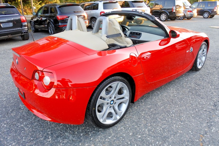 Used 2005 BMW Z4 Z4 2dr Roadster 3.0i Used 2005 BMW Z4 Z4 2dr Roadster 3.0i for sale  at Metro West Motorcars LLC in Shrewsbury MA 5