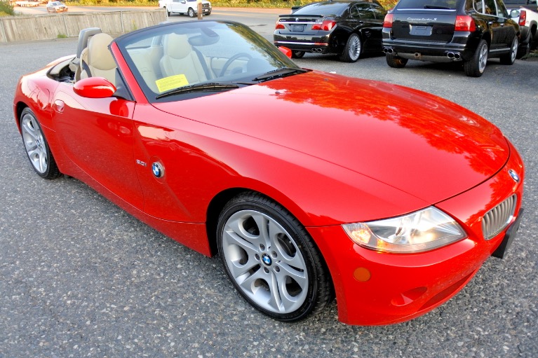 Used 2005 BMW Z4 Z4 2dr Roadster 3.0i Used 2005 BMW Z4 Z4 2dr Roadster 3.0i for sale  at Metro West Motorcars LLC in Shrewsbury MA 7