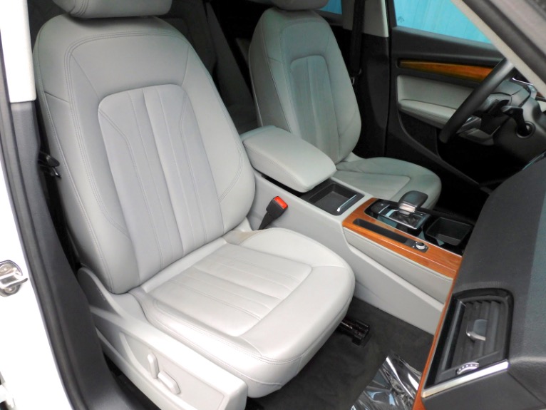 Used 2022 Audi Q5 S line Premium Plus 45 TFSI quattro Used 2022 Audi Q5 S line Premium Plus 45 TFSI quattro for sale  at Metro West Motorcars LLC in Shrewsbury MA 19