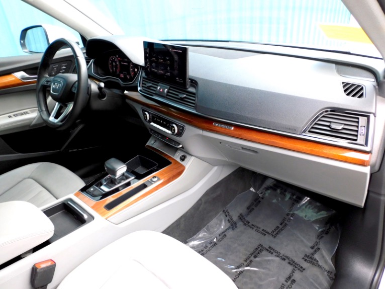 Used 2022 Audi Q5 S line Premium Plus 45 TFSI quattro Used 2022 Audi Q5 S line Premium Plus 45 TFSI quattro for sale  at Metro West Motorcars LLC in Shrewsbury MA 20