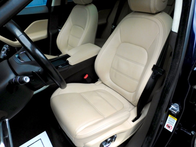 Used 2020 Jaguar F-pace 25t Prestige AWD Used 2020 Jaguar F-pace 25t Prestige AWD for sale  at Metro West Motorcars LLC in Shrewsbury MA 14