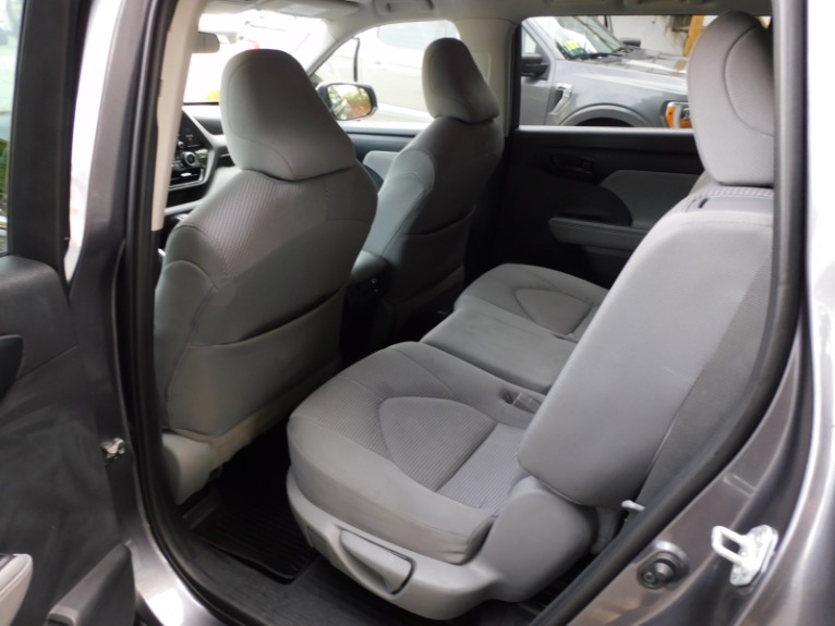 Used 2021 Toyota Highlander LE AWD (Natl) Used 2021 Toyota Highlander LE AWD (Natl) for sale  at Metro West Motorcars LLC in Shrewsbury MA 15