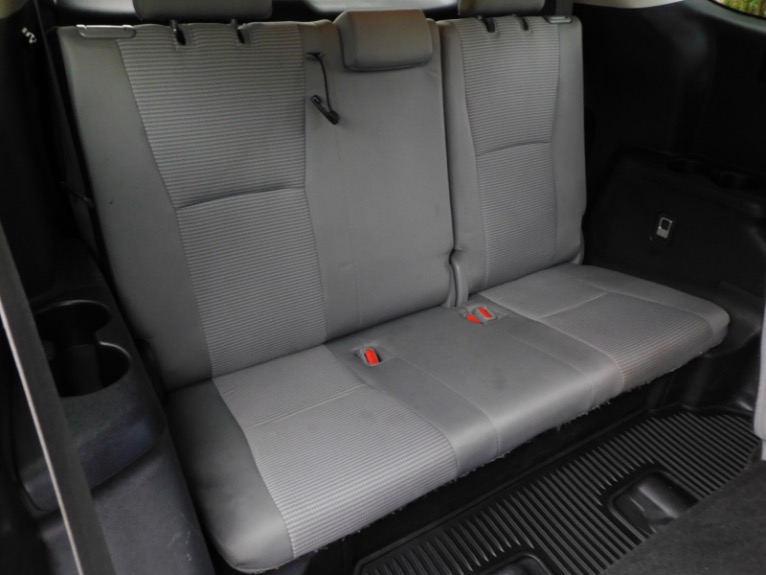 Used 2021 Toyota Highlander LE AWD (Natl) Used 2021 Toyota Highlander LE AWD (Natl) for sale  at Metro West Motorcars LLC in Shrewsbury MA 18