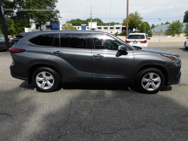 Used 2021 Toyota Highlander LE AWD (Natl) Used 2021 Toyota Highlander LE AWD (Natl) for sale  at Metro West Motorcars LLC in Shrewsbury MA 6