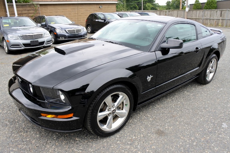 Used 2009 Ford Mustang 2dr Cpe GT Premium Used 2009 Ford Mustang 2dr Cpe GT Premium for sale  at Metro West Motorcars LLC in Shrewsbury MA 1