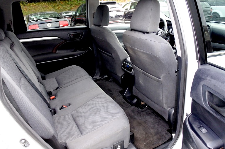 Used 2014 Toyota Highlander AWD 4dr V6 LE Used 2014 Toyota Highlander AWD 4dr V6 LE for sale at Metro West Motorcars LLC in Shrewsbury MA 20