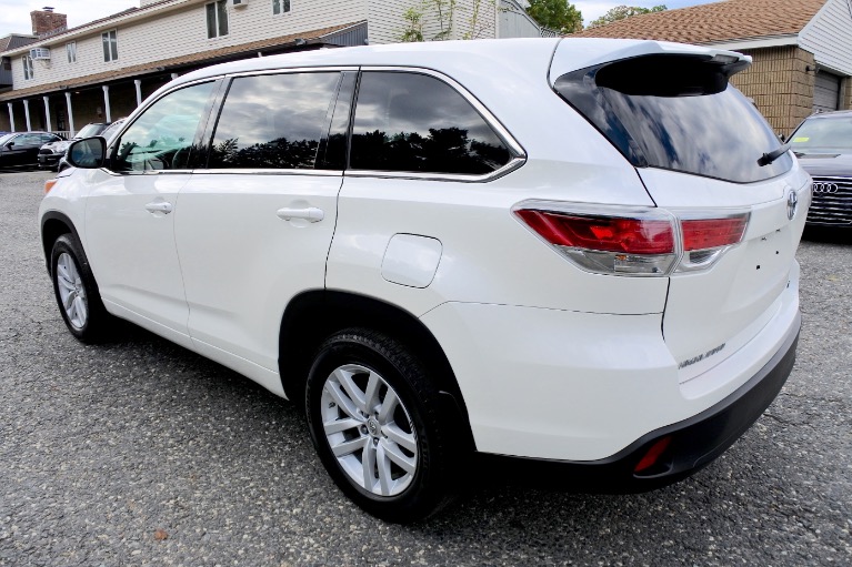 Used 2014 Toyota Highlander AWD 4dr V6 LE Used 2014 Toyota Highlander AWD 4dr V6 LE for sale at Metro West Motorcars LLC in Shrewsbury MA 3