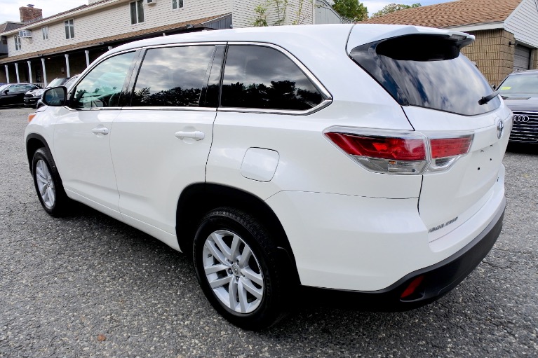 Used 2014 Toyota Highlander AWD 4dr V6 LE Used 2014 Toyota Highlander AWD 4dr V6 LE for sale  at Metro West Motorcars LLC in Shrewsbury MA 3