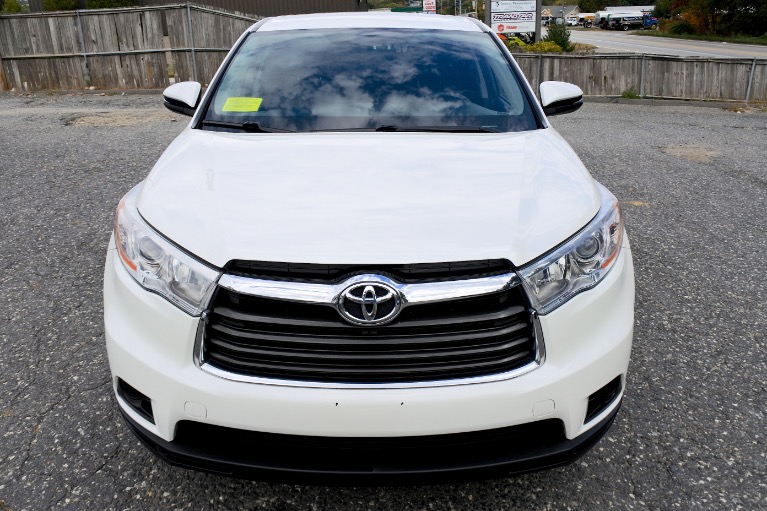 Used 2014 Toyota Highlander AWD 4dr V6 LE Used 2014 Toyota Highlander AWD 4dr V6 LE for sale  at Metro West Motorcars LLC in Shrewsbury MA 8