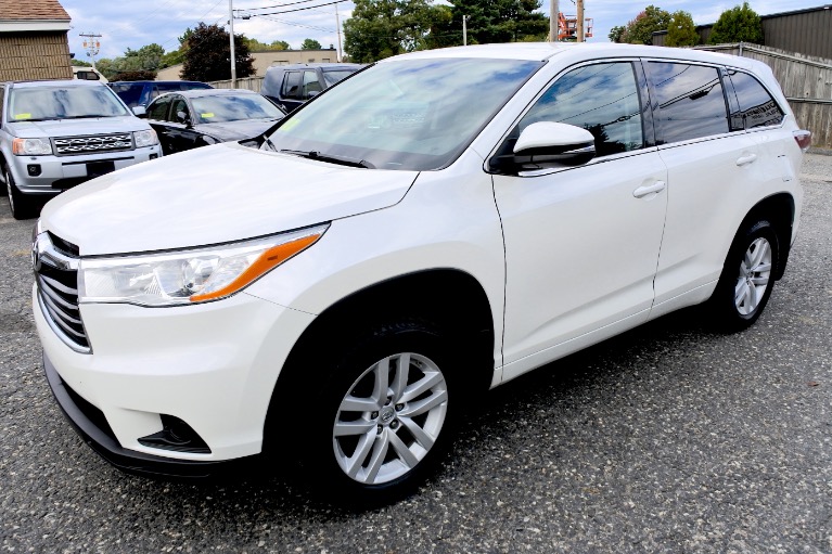 Used 2014 Toyota Highlander AWD 4dr V6 LE Used 2014 Toyota Highlander AWD 4dr V6 LE for sale at Metro West Motorcars LLC in Shrewsbury MA 1