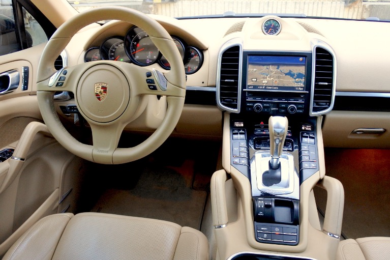 Used 2014 Porsche Cayenne AWD Used 2014 Porsche Cayenne AWD for sale at Metro West Motorcars LLC in Shrewsbury MA 10