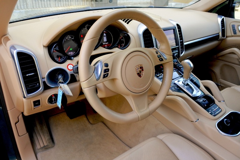 Used 2014 Porsche Cayenne AWD Used 2014 Porsche Cayenne AWD for sale at Metro West Motorcars LLC in Shrewsbury MA 13