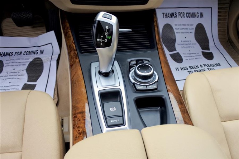 Used 2013 BMW X5 AWD 4dr xDrive35i Premium Used 2013 BMW X5 AWD 4dr xDrive35i Premium for sale at Metro West Motorcars LLC in Shrewsbury MA 12