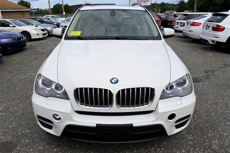 Used 2013 BMW X5 AWD 4dr xDrive35i Premium Used 2013 BMW X5 AWD 4dr xDrive35i Premium for sale  at Metro West Motorcars LLC in Shrewsbury MA 8