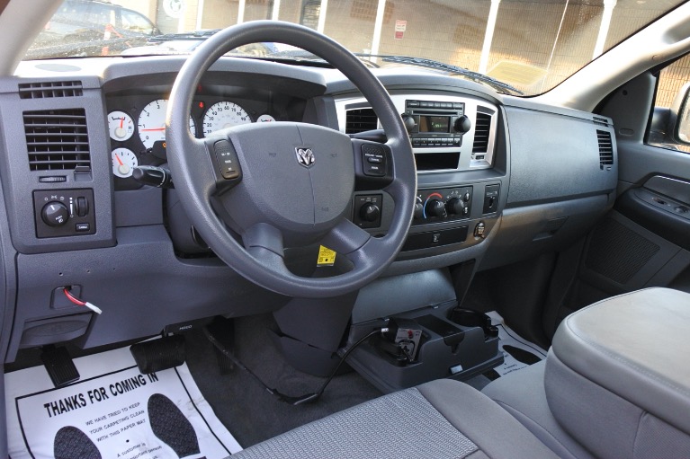 Used 2009 Dodge Ram 2500 4WD Reg Cab 140.5' SLT Used 2009 Dodge Ram 2500 4WD Reg Cab 140.5' SLT for sale  at Metro West Motorcars LLC in Shrewsbury MA 9