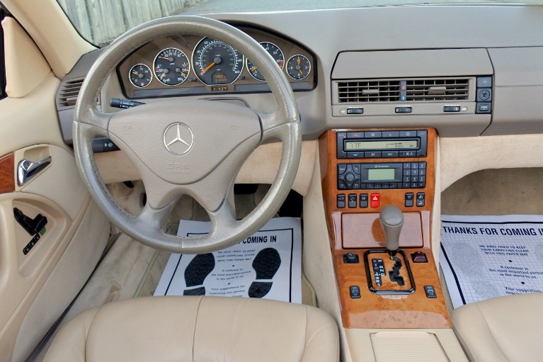 Used 2000 Mercedes-Benz Sl-class 2dr Roadster 5.0L Used 2000 Mercedes-Benz Sl-class 2dr Roadster 5.0L for sale  at Metro West Motorcars LLC in Shrewsbury MA 17