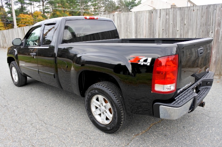 Used 2012 GMC Sierra 1500 4WD Ext Cab 143.5' SLE Used 2012 GMC Sierra 1500 4WD Ext Cab 143.5' SLE for sale at Metro West Motorcars LLC in Shrewsbury MA 3