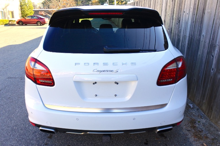 Used 2014 Porsche Cayenne S AWD Used 2014 Porsche Cayenne S AWD for sale  at Metro West Motorcars LLC in Shrewsbury MA 4