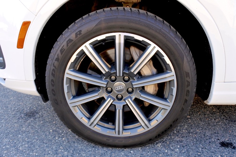 Used 2017 Audi Q7 3.0 TFSI Premium Plus Used 2017 Audi Q7 3.0 TFSI Premium Plus for sale at Metro West Motorcars LLC in Shrewsbury MA 9
