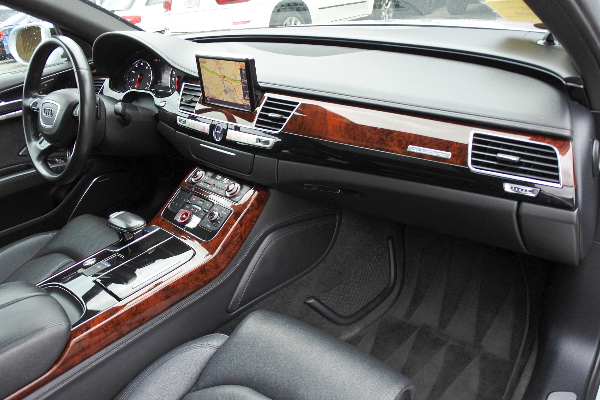2013 Audi A8 Quattro photo 22