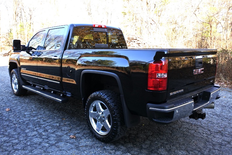 Used 2015 GMC Sierra 2500hd 4WD Crew Cab 153.7' SLT Used 2015 GMC Sierra 2500hd 4WD Crew Cab 153.7' SLT for sale  at Metro West Motorcars LLC in Shrewsbury MA 4