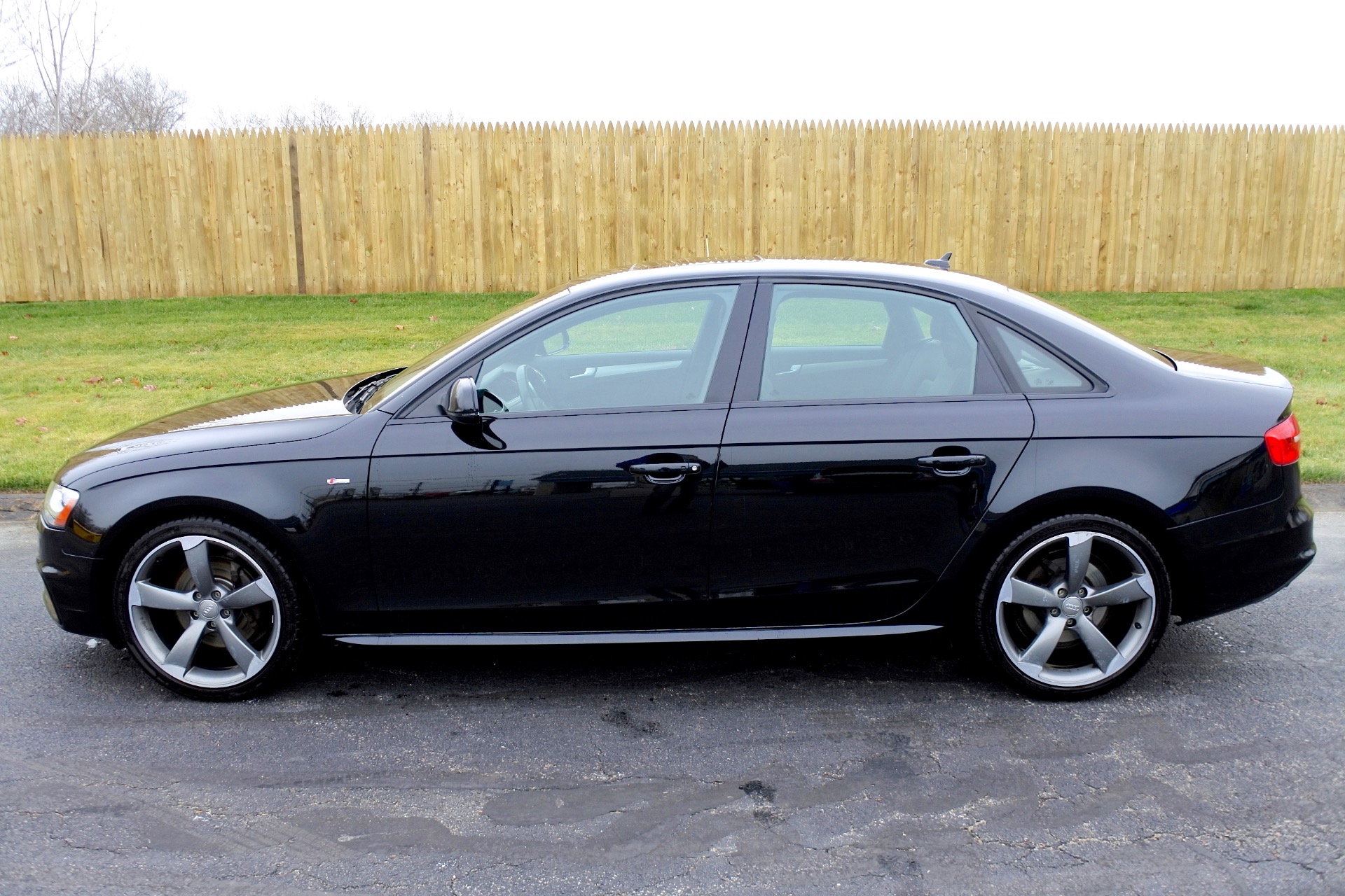 Audi a4 зеленая