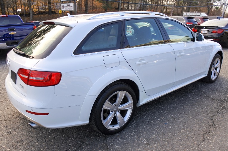 Used 2013 Audi Allroad Premium  Plus Quattro Used 2013 Audi Allroad Premium  Plus Quattro for sale  at Metro West Motorcars LLC in Shrewsbury MA 5