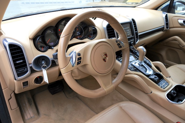 Used 2013 Porsche Cayenne AWD Used 2013 Porsche Cayenne AWD for sale at Metro West Motorcars LLC in Shrewsbury MA 13
