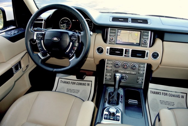 Used 2011 Land Rover Range Rover HSE Used 2011 Land Rover Range Rover HSE for sale at Metro West Motorcars LLC in Shrewsbury MA 9