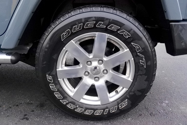 Used 2015 Jeep Wrangler Unlimited Sahara 4WD Used 2015 Jeep Wrangler Unlimited Sahara 4WD for sale at Metro West Motorcars LLC in Shrewsbury MA 9