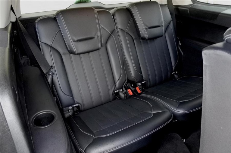 Used 2016 Mercedes-Benz Gl 4MATIC GL 450 Used 2016 Mercedes-Benz Gl 4MATIC GL 450 for sale at Metro West Motorcars LLC in Shrewsbury MA 14