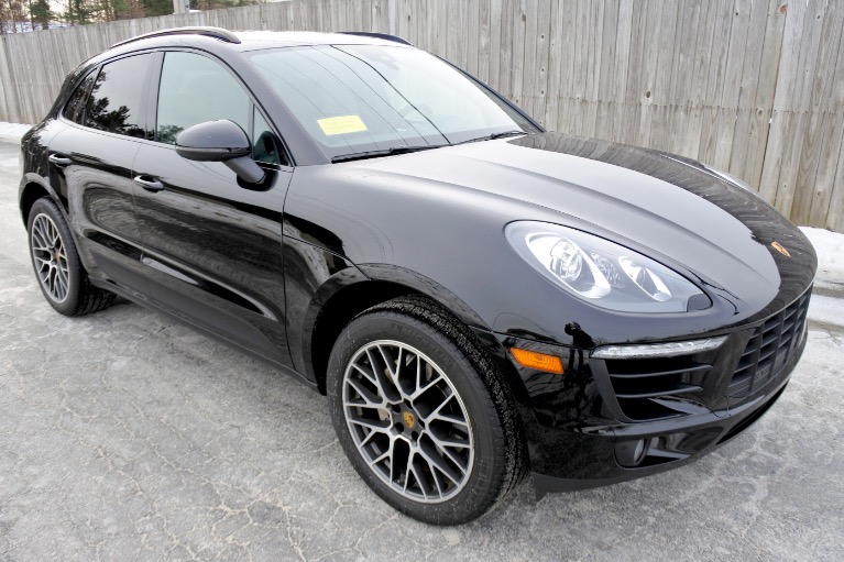 Used 2017 Porsche Macan S AWD Used 2017 Porsche Macan S AWD for sale  at Metro West Motorcars LLC in Shrewsbury MA 7