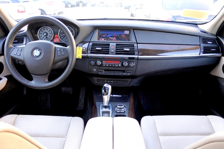 Used 2011 BMW X5 AWD 4dr 35i Premium Used 2011 BMW X5 AWD 4dr 35i Premium for sale at Metro West Motorcars LLC in Shrewsbury MA 9